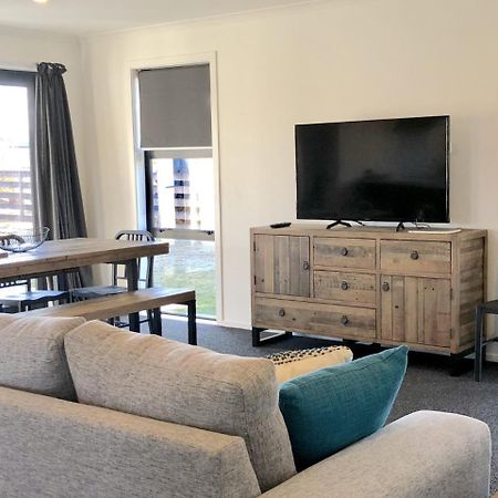 Townhouse Feel In Irishman Villa Twizel Bagian luar foto